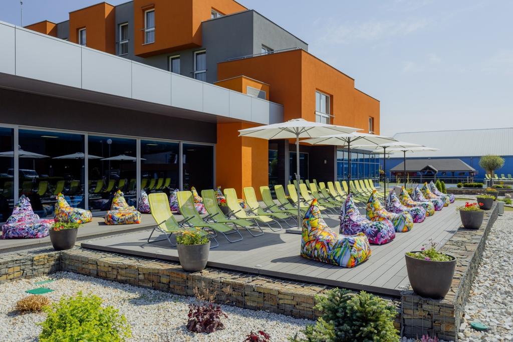 Hotel Tenis Zvolen Exterior foto